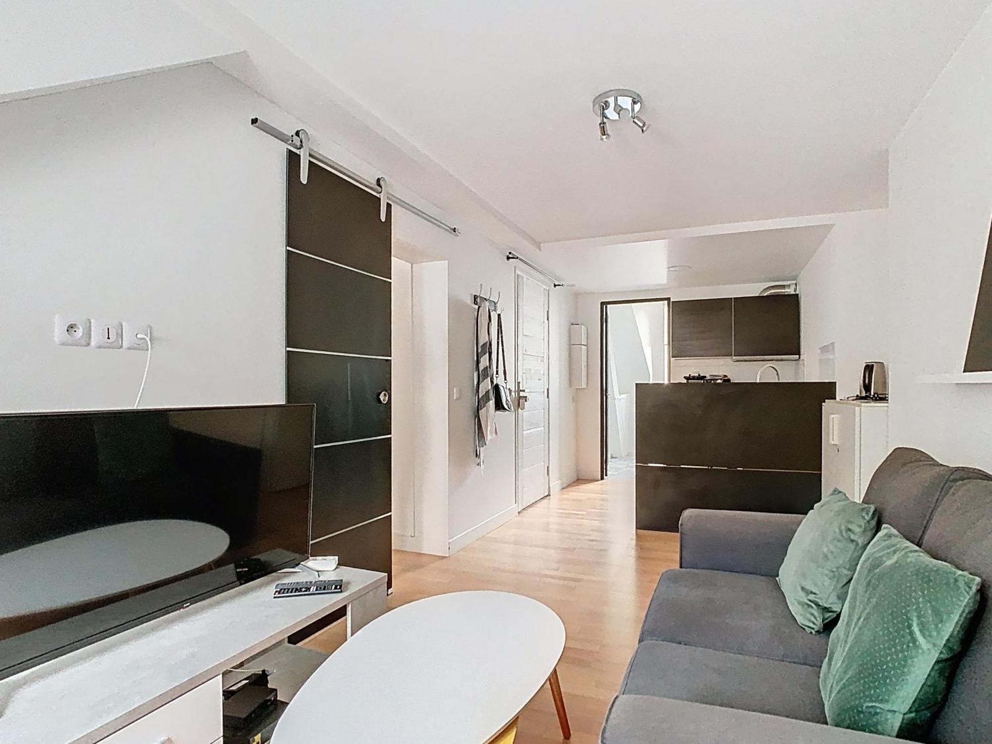 Le Briais Apartment Melun Exterior photo